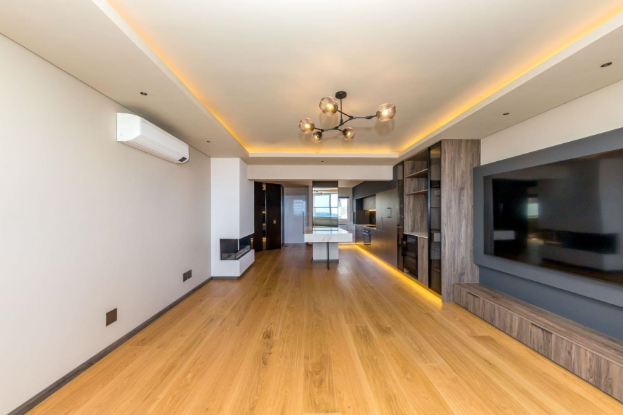 2 Bedroom Property for Sale in Sea Point Western Cape